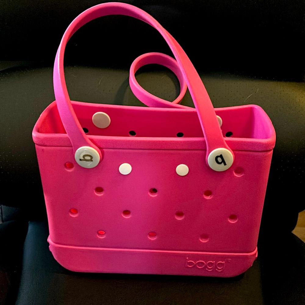 Bogg Bitty Bag Haute Pink